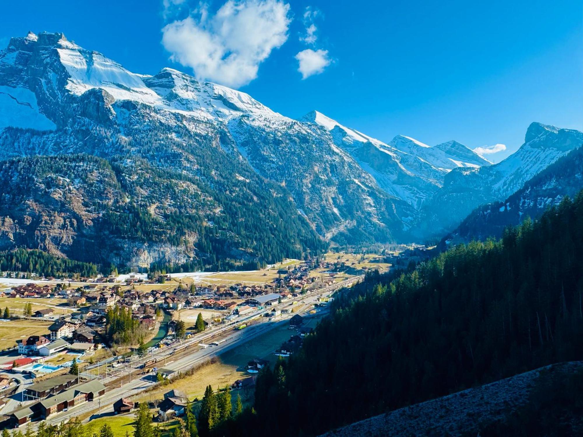 Bellevue & Classy Mountain View Apartment Kandersteg Esterno foto